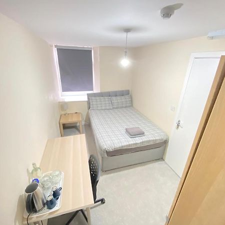 IBROX GuestHouse Glasgow Extérieur photo