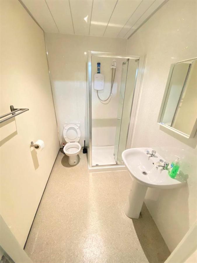 IBROX GuestHouse Glasgow Extérieur photo