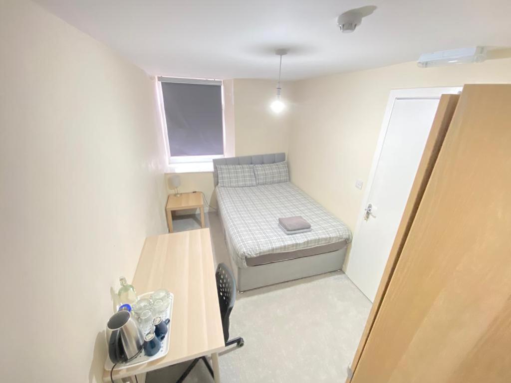 IBROX GuestHouse Glasgow Extérieur photo