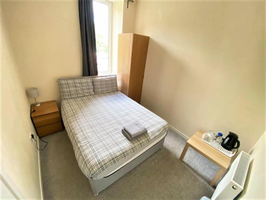IBROX GuestHouse Glasgow Extérieur photo