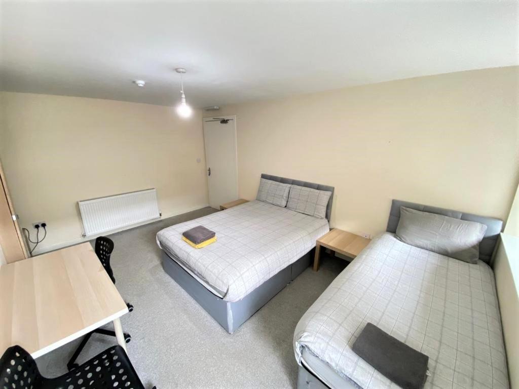 IBROX GuestHouse Glasgow Extérieur photo
