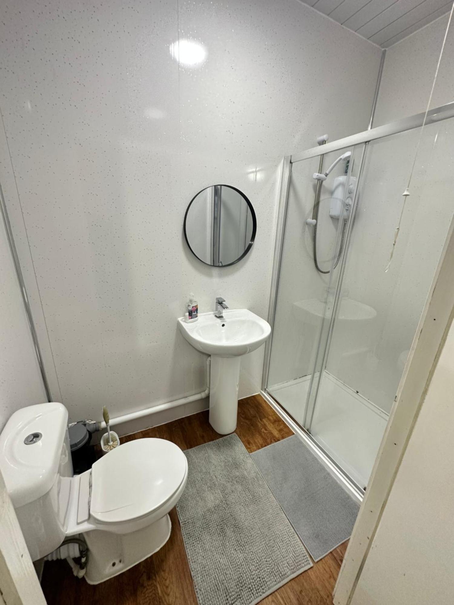 IBROX GuestHouse Glasgow Extérieur photo