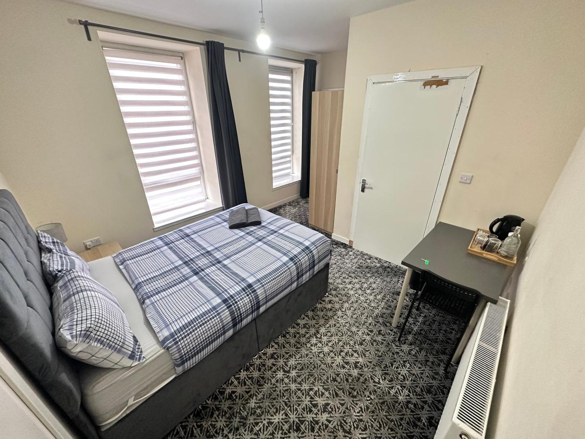 IBROX GuestHouse Glasgow Extérieur photo